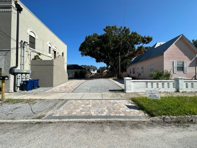 2501 N Armenia Ave, Tampa, FL for rent - Building Photo - Image 3 of 12