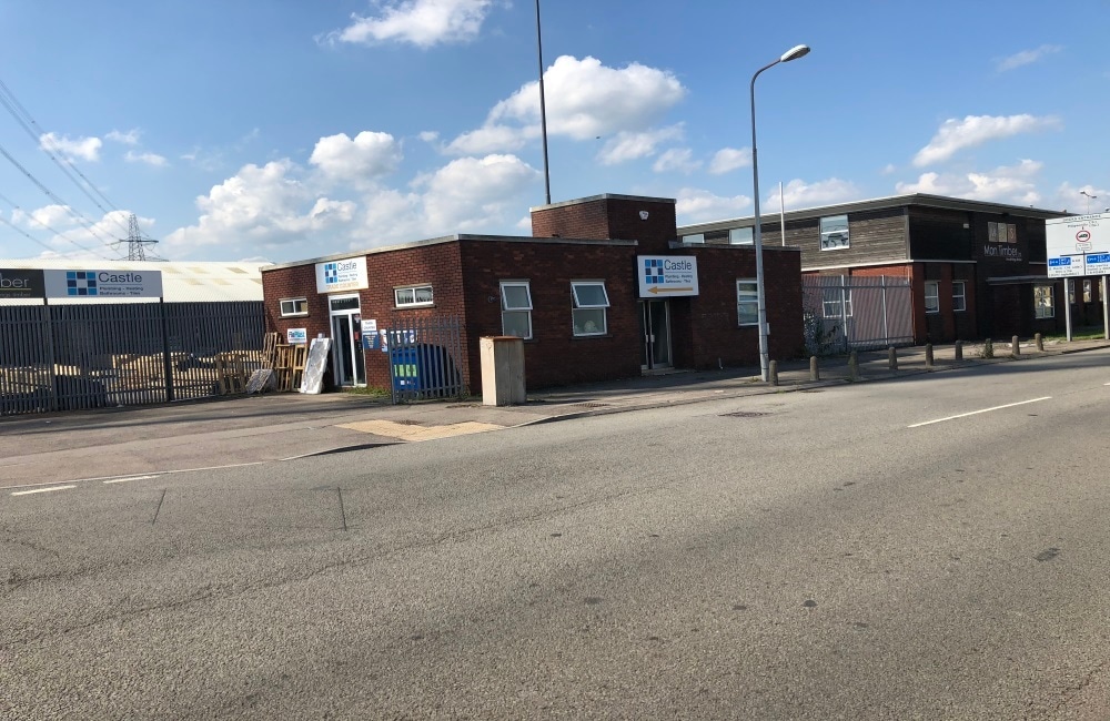 East Way Rd, Newport to rent Building Photo- Image 1 of 2