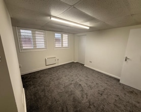 North Farm Rd, Tunbridge Wells to rent Interior Photo- Image 2 of 4