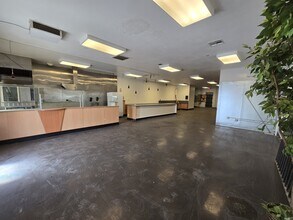 600 W Sunset Rd, Henderson, NV to rent Building Photo- Image 2 of 19