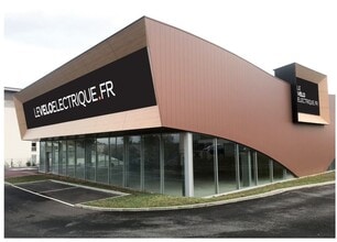 60-62 Route D'Orleans, Montlhéry to rent Building Photo- Image 2 of 3