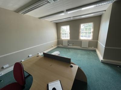 10 St Ann St, Salisbury to rent - Building Photo - Image 3 of 4