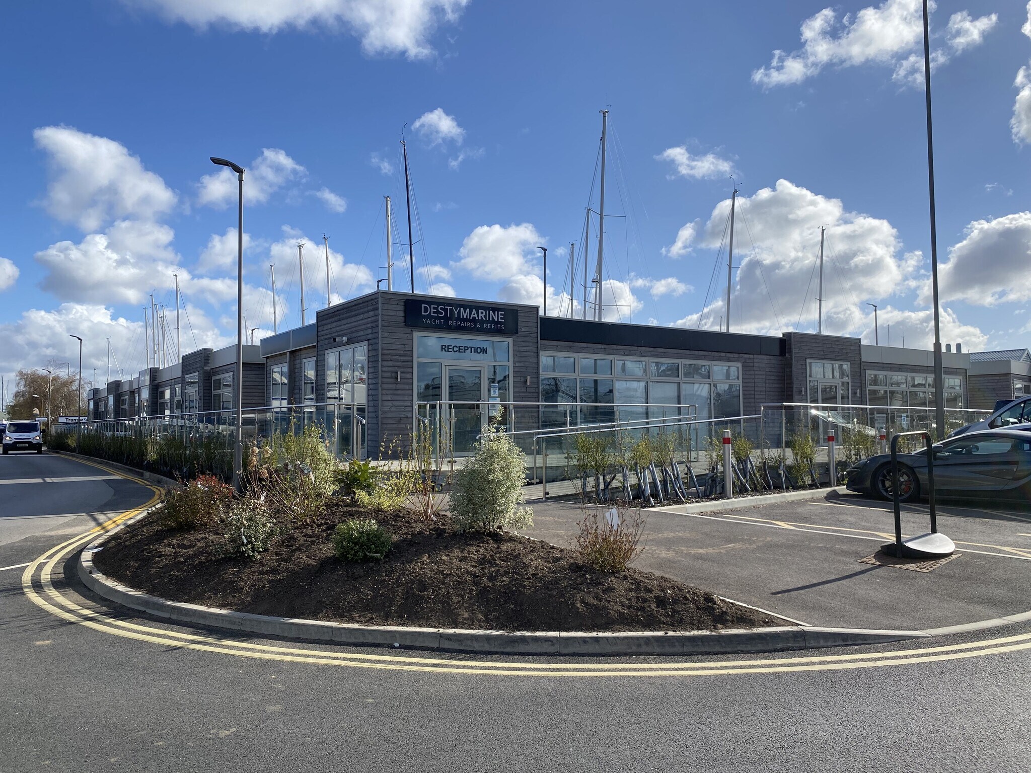 School Ln, Southampton for sale Primary Photo- Image 1 of 1