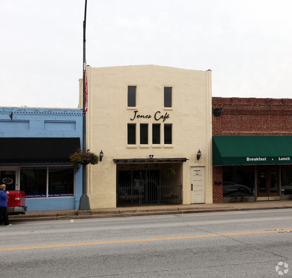 Building Photo