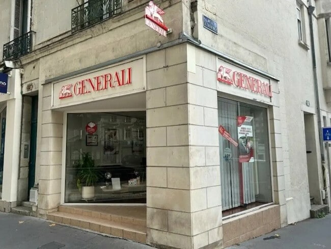 Location Commerce 85 m²