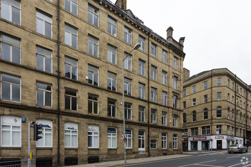 8 Upper Piccadilly, Bradford to rent - Building Photo - Image 3 of 3