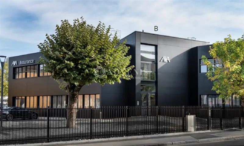 Location Bureaux 370 m² - Photo 1
