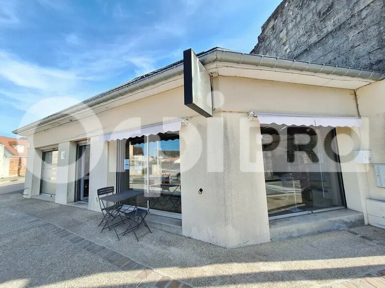 Light Industrial in Soissons for sale - Building Photo - Image 2 of 5