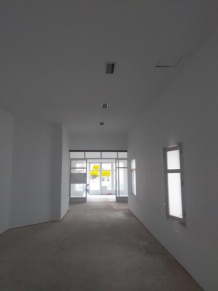 Retail in Cáceres, Cáceres for sale - Interior Photo - Image 3 of 5