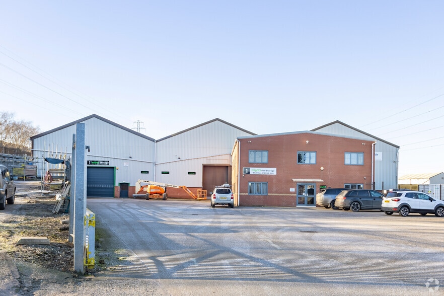 2 Bilport Ln, Wednesbury to rent - Building Photo - Image 2 of 2