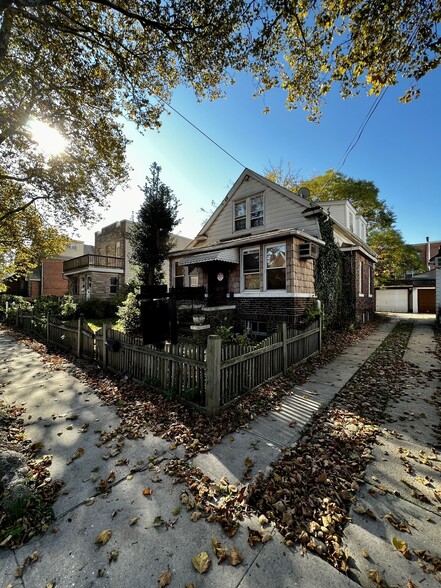 5816 83rd Pl, Middle Village, NY for sale - Building Photo - Image 1 of 1