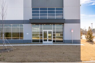 1350 Six Flags Rd, Lithia Springs, GA to rent Building Photo- Image 1 of 3