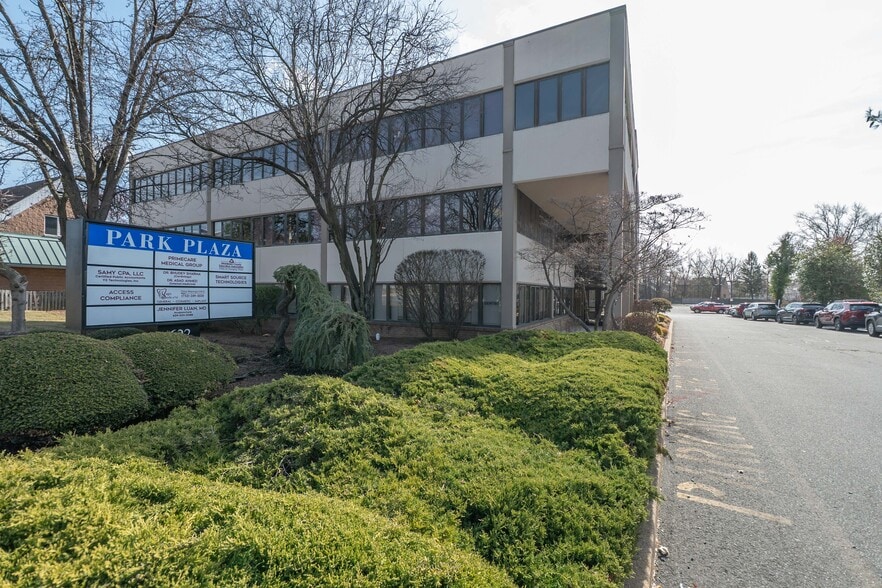 622 Georges Rd, North Brunswick, NJ for sale - Building Photo - Image 3 of 10