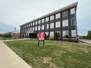 347 Midway Blvd, Elyria, OH for rent Building Photo- Image 1 of 22