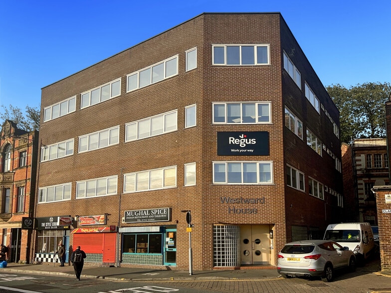 King St, Wigan to rent - Building Photo - Image 1 of 11