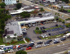 18505-18557 W Dixie Hwy, Miami, FL for rent Building Photo- Image 1 of 3