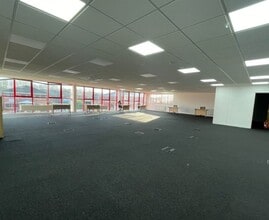 Heavens Walk, Doncaster to rent Interior Photo- Image 2 of 3