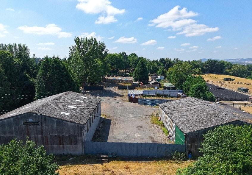 Chadwick Bank, Stourport On Severn for sale - Primary Photo - Image 1 of 12