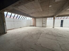 1 Canning Rd, Harrow to rent Interior Photo- Image 2 of 7