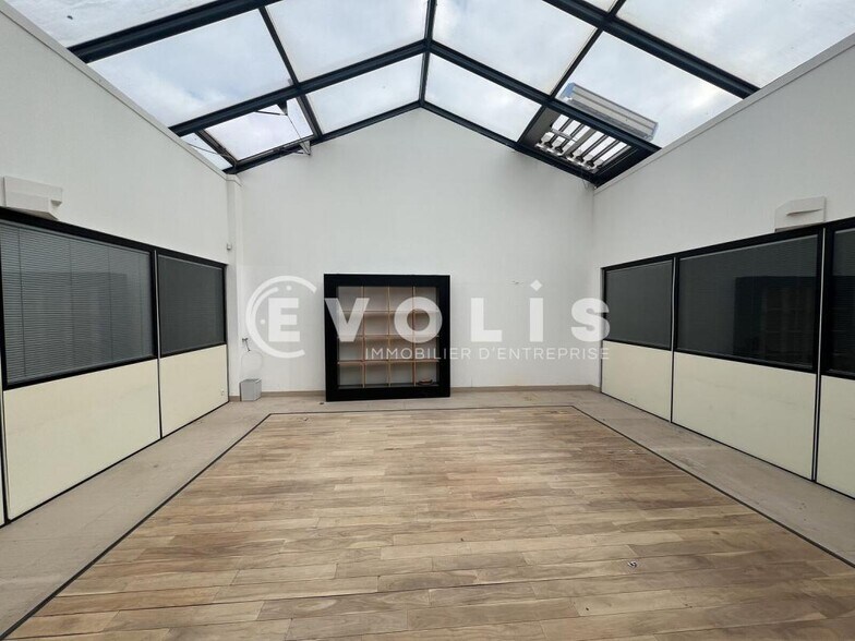 Light Industrial in Villiers-sur-Marne to rent - Interior Photo - Image 3 of 14