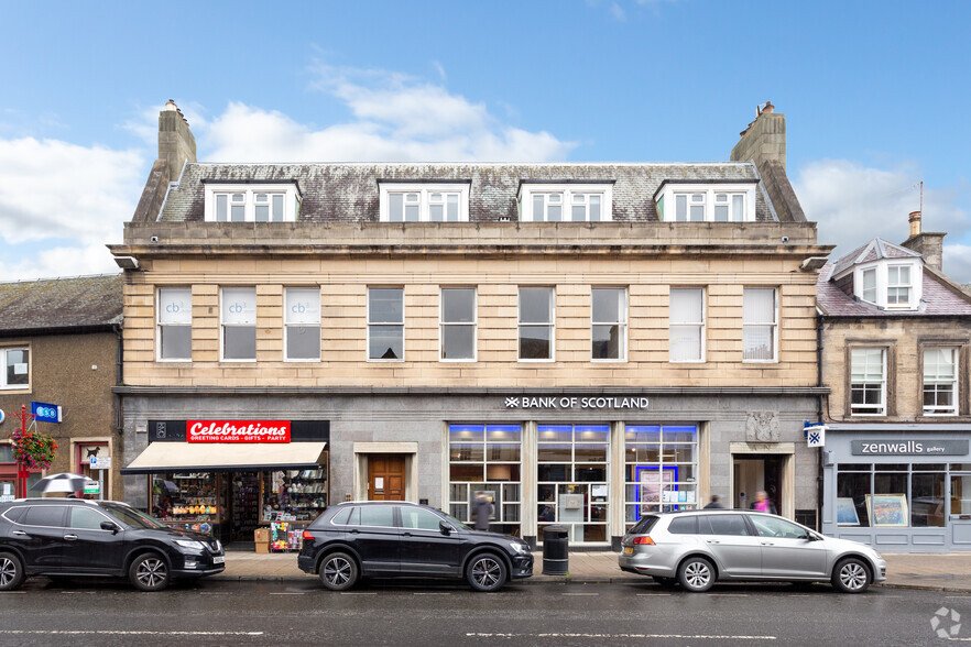 74 High St, Peebles for rent - Primary Photo - Image 1 of 3