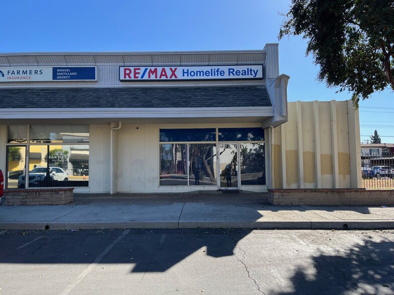 220-228 S Glendora Ave, West Covina, CA for rent - Building Photo - Image 1 of 9