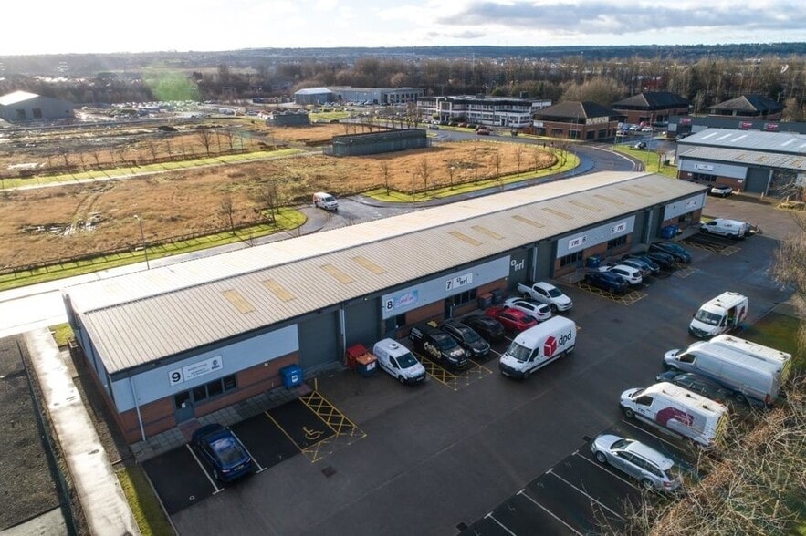 Roseland Hall, Grangemouth to rent - Building Photo - Image 2 of 4