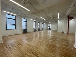 143 W 29th St, New York, NY for rent Interior Photo- Image 2 of 7