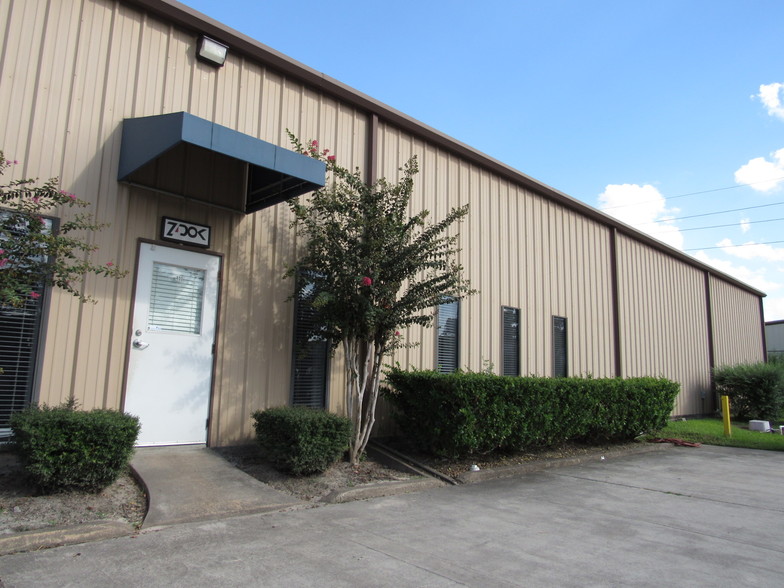 9121 Solon Rd, Houston, TX for rent - Building Photo - Image 2 of 7