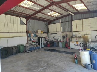 More details for 9 Avenue Emile Zola, Les Pennes-Mirabeau - Industrial for Sale