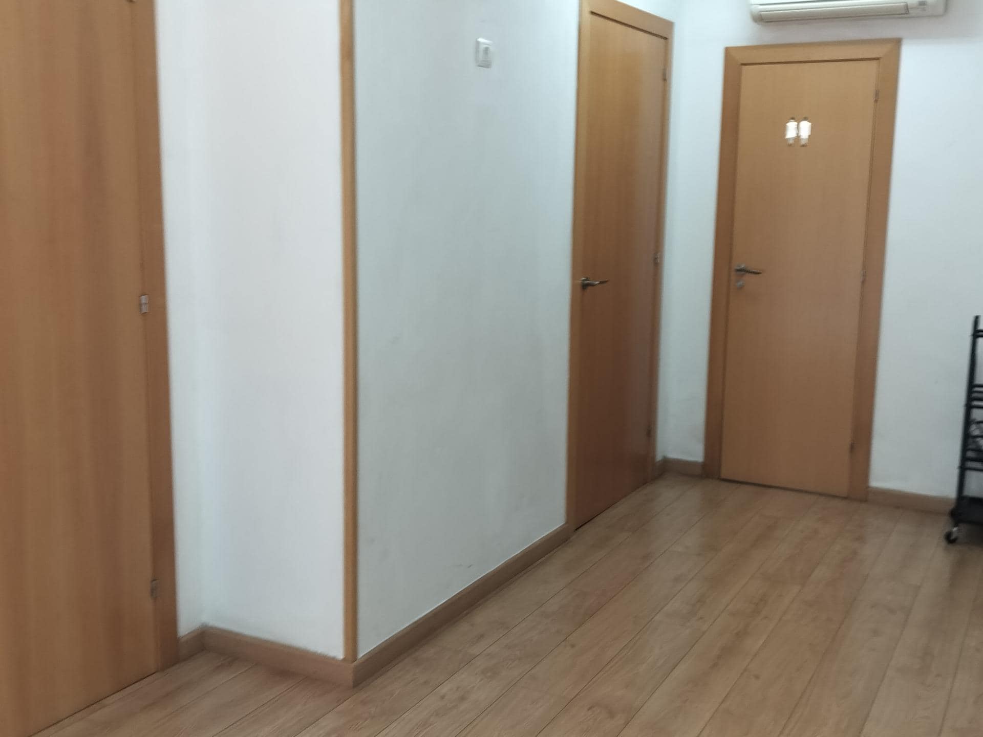 Retail in Viladecans, Barcelona to rent Interior Photo- Image 1 of 4
