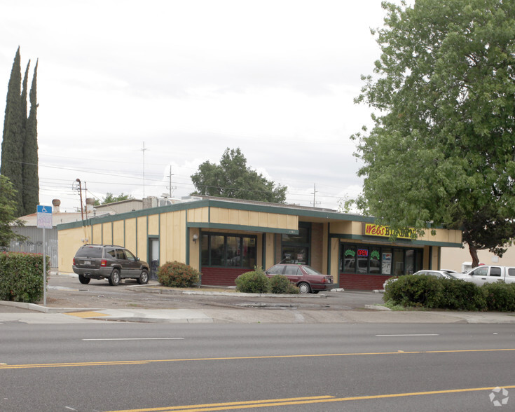 1524 Yosemite Blvd, Modesto, CA for sale - Primary Photo - Image 1 of 1