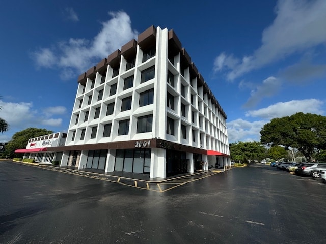 2001 Palm Beach Lakes Blvd, West Palm Beach, FL to rent Building Photo- Image 1 of 2