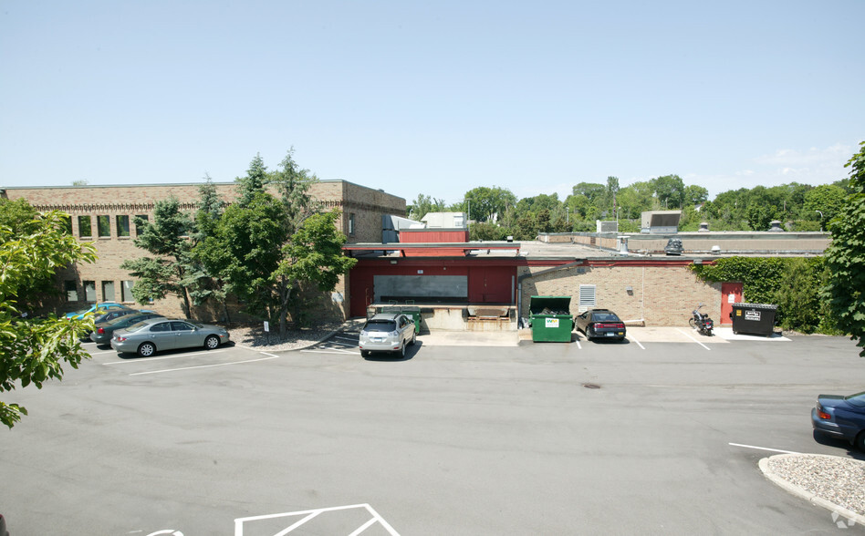 2501 Wayzata Blvd, Minneapolis, MN for sale - Building Photo - Image 3 of 4