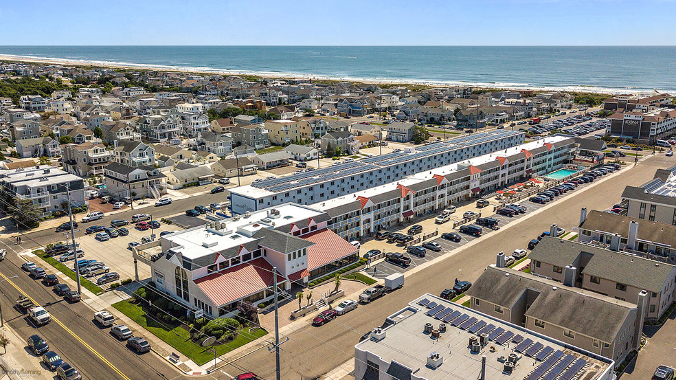 7888 Dune Dr, Avalon, NJ for sale - Primary Photo - Image 1 of 1