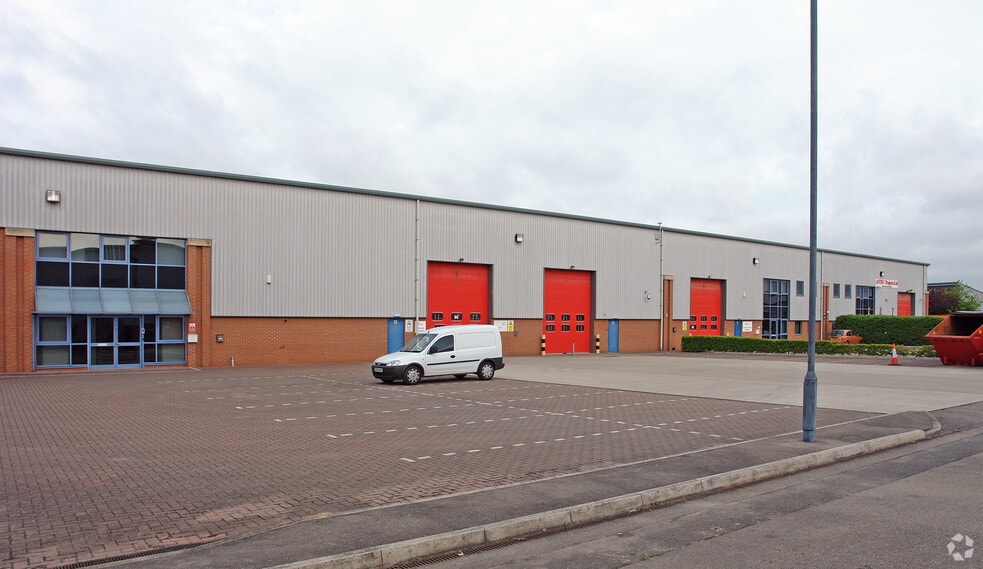 Bennet Rd, Reading to rent - Building Photo - Image 3 of 7