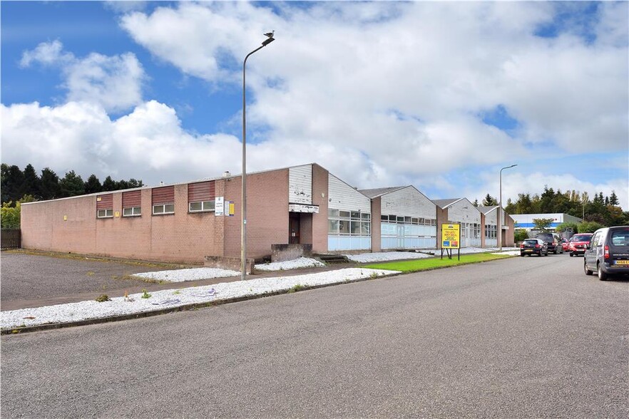 Faraday Rd, Glenrothes for rent - Primary Photo - Image 1 of 4