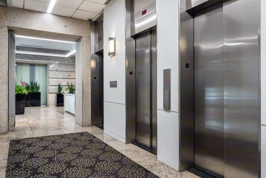 2 Oliver St, Boston, MA to rent - Interior Photo - Image 2 of 5