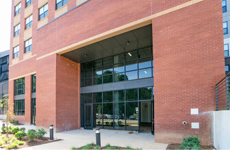 558 W Broad St, Athens, GA for rent Building Photo- Image 1 of 4