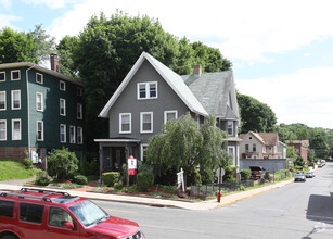 107 E Main St, Meriden, CT for sale Primary Photo- Image 1 of 1