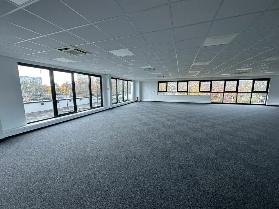 Office in Schiltigheim to rent Building Photo- Image 1 of 9