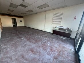 10222 N 43rd Ave, Glendale, AZ to rent Interior Photo- Image 2 of 3