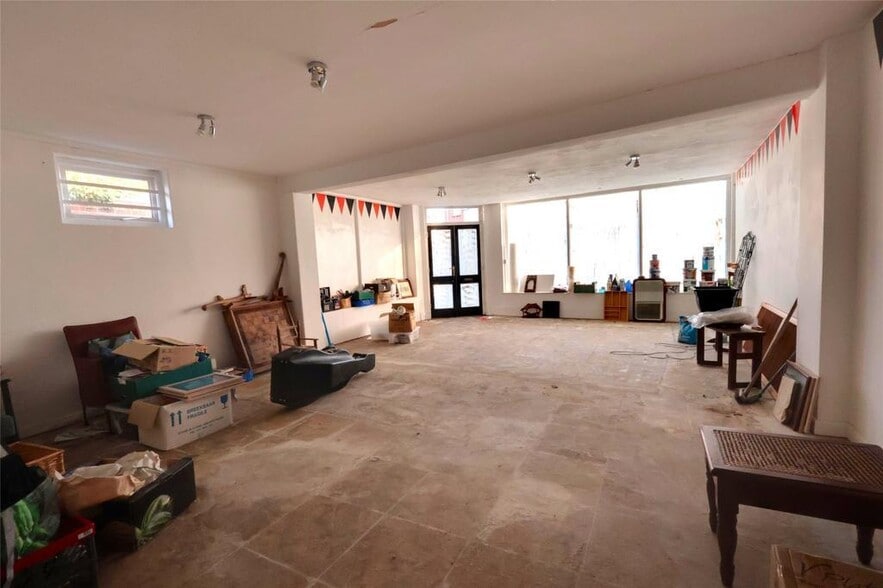 6 Parkhouse Rd, Minehead for sale - Building Photo - Image 3 of 4