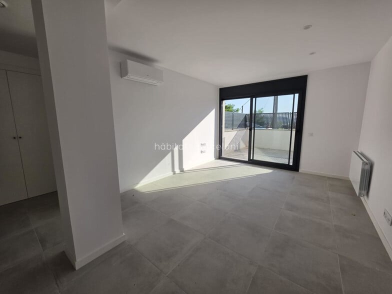 Build-to-Rent in Hostalric, Gerona for sale - Interior Photo - Image 3 of 5