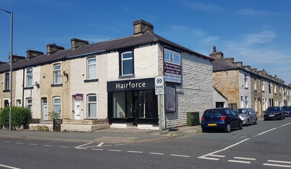 114 Briercliffe Rd, Burnley for sale Building Photo- Image 1 of 1