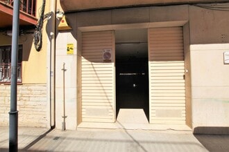 Retail in El Vendrell, Tarragona to rent Interior Photo- Image 2 of 12