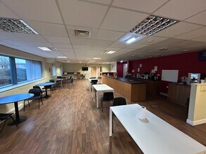 Follingsby Close, Gateshead to rent Interior Photo- Image 2 of 7