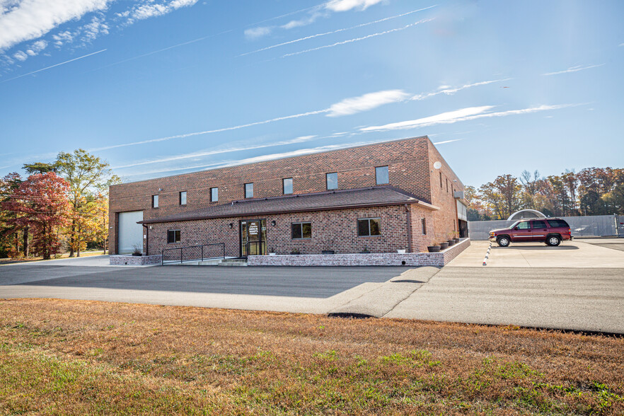 5029 Airport Rd, Midland, VA for sale - Primary Photo - Image 1 of 1