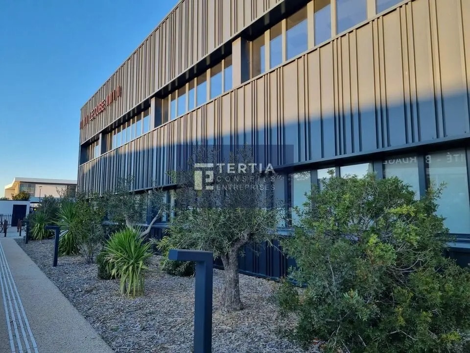Vente Bureaux 588 m² à 2 656 m² - Photo 1