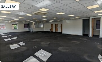 Castle Mound Way, Rugby to rent Interior Photo- Image 1 of 14